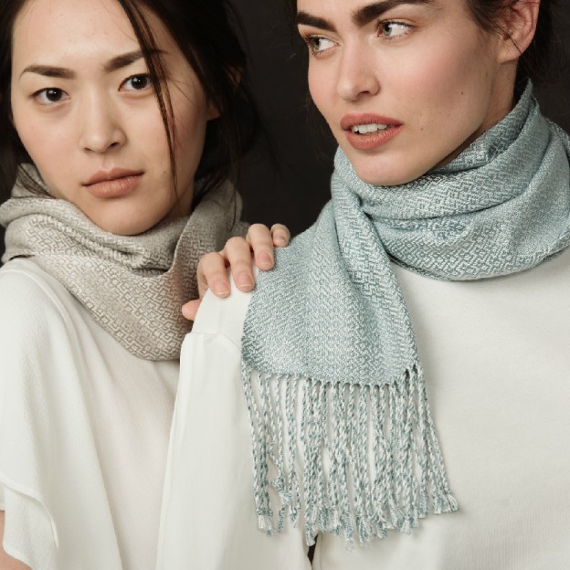 four-shaft scarf collection